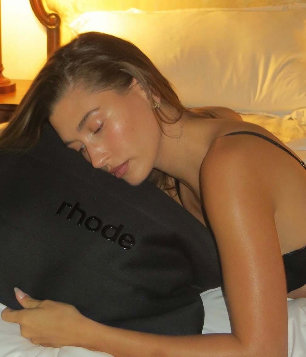 Canon IXUS 185 (Hailey Bieber's digicam)